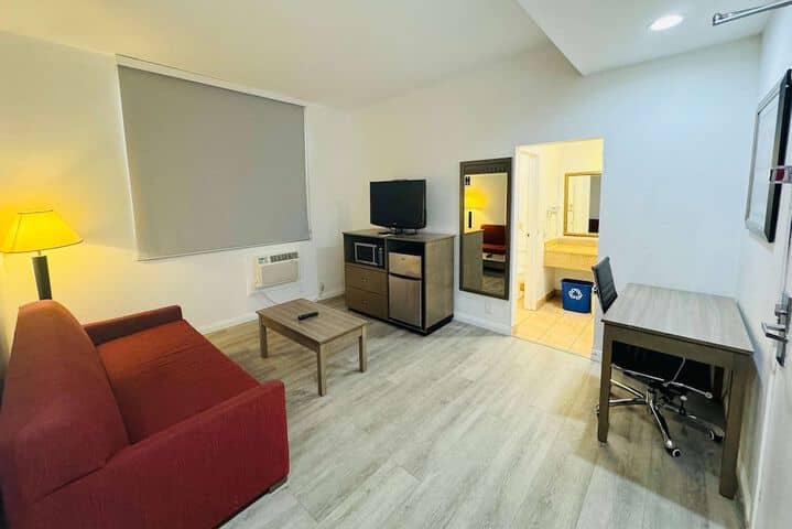 Room 29 of 94