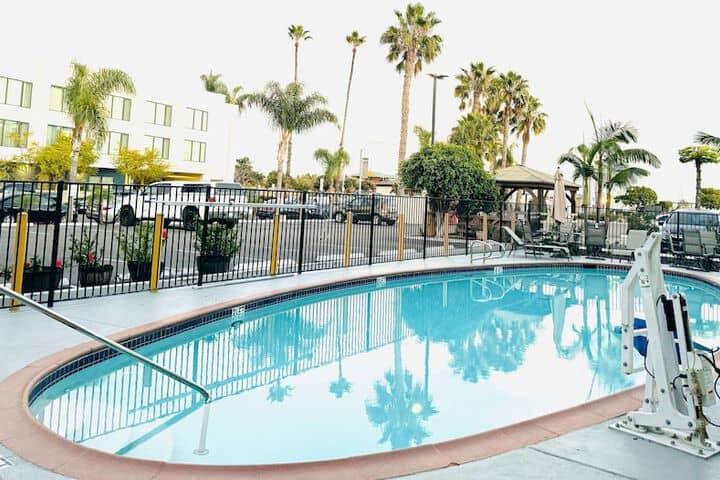 Pool 71 of 94