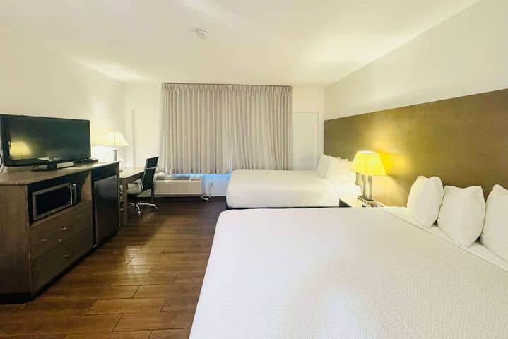 Room 42 of 94