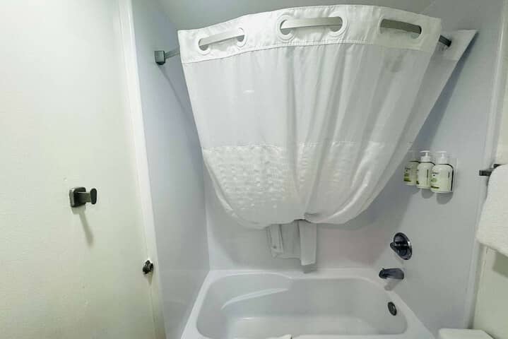 Room 54 of 94