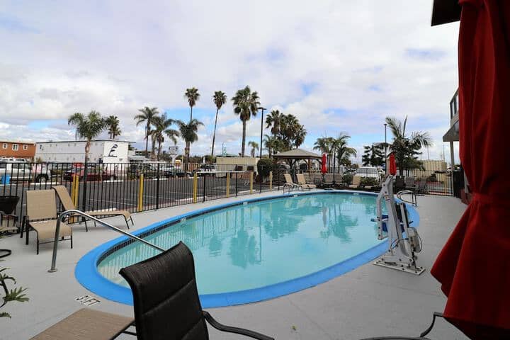 Pool 72 of 94