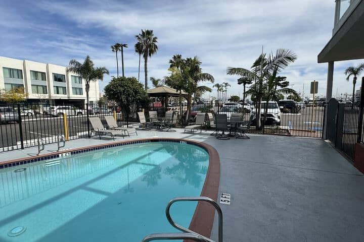 Pool 73 of 94